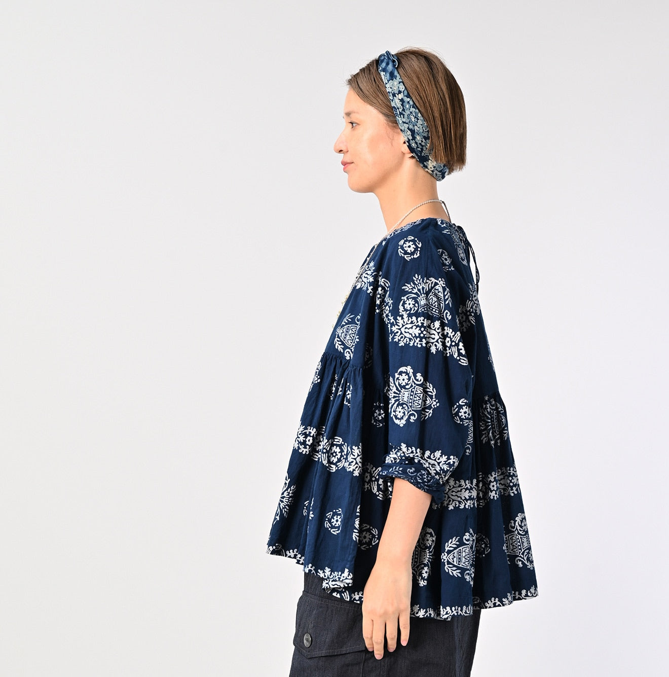 45R ONEONE Ai Indigo Khadi Gathered Blouse