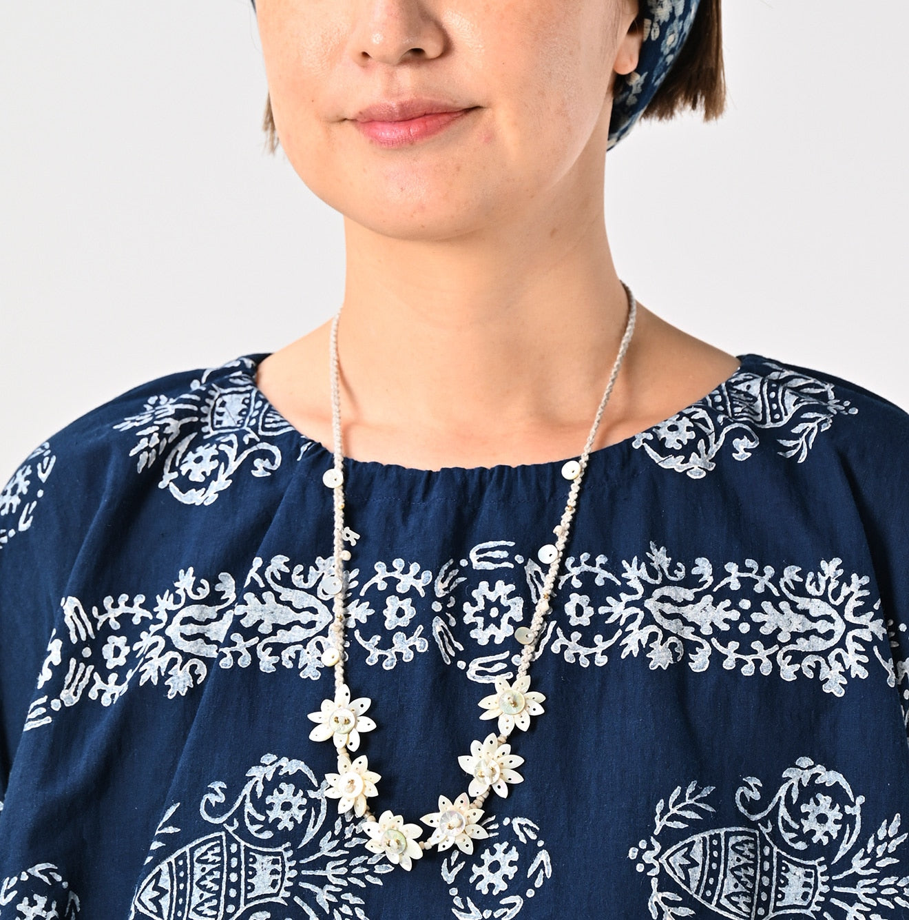 45R ONEONE Ai Indigo Khadi Gathered Blouse