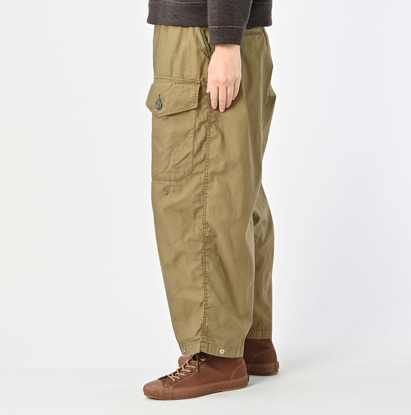 Futatabi 45RPM 908 Embroidery Back Satin Tent Pants