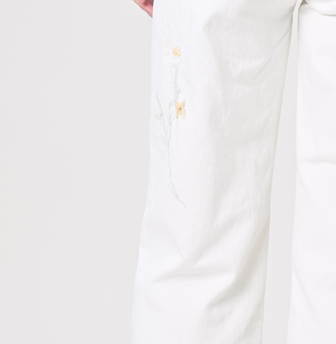 Appare Rye Mugi Denim Crosby5 - Anemone White (34 in)