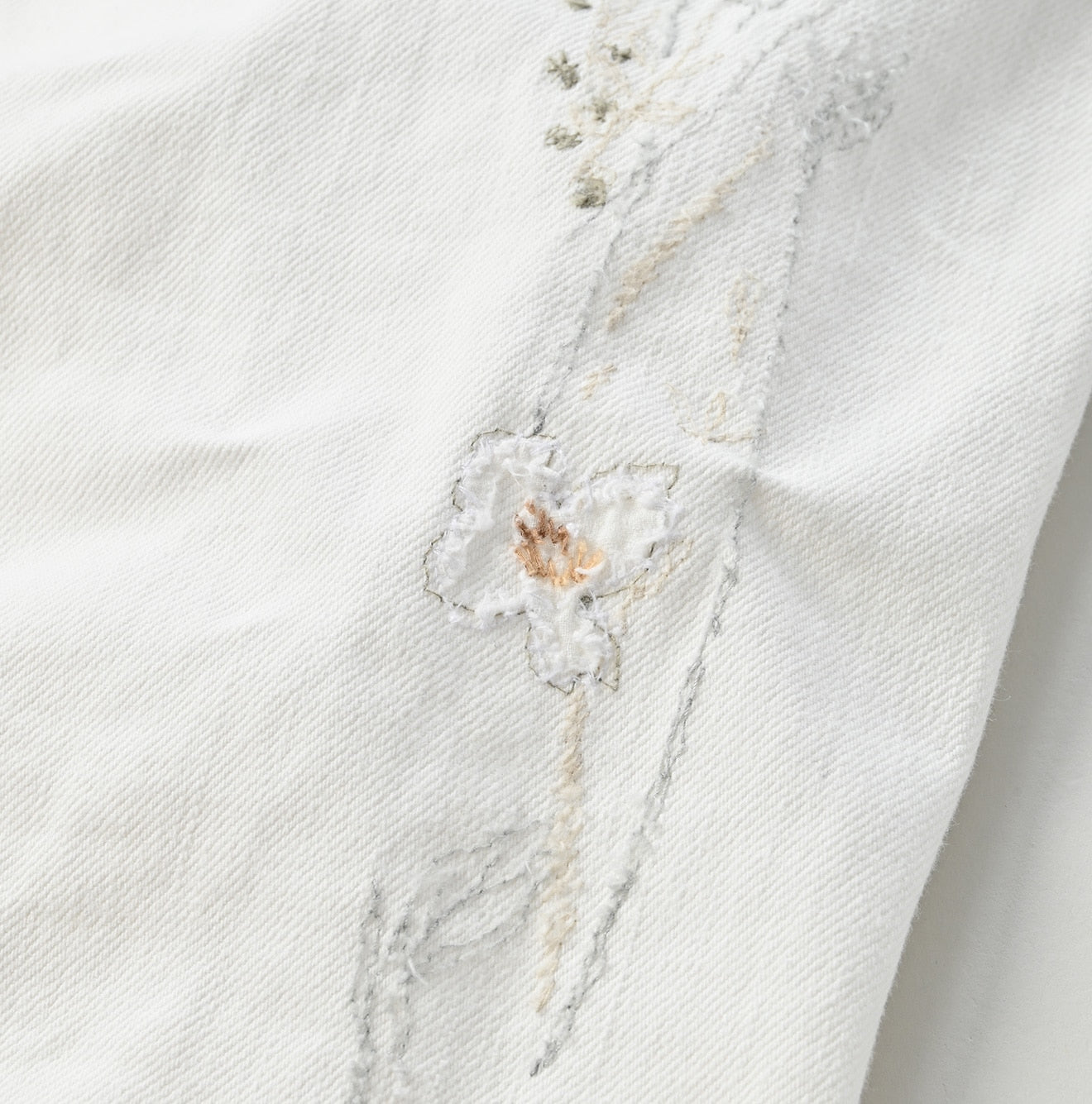 Appare Rye Mugi Denim Crosby5 - Anemone White (34 in)