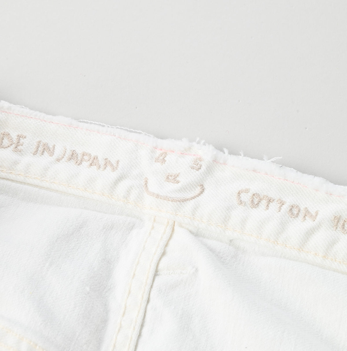 Appare Rye Mugi Denim Crosby5 - Anemone White (34 in)