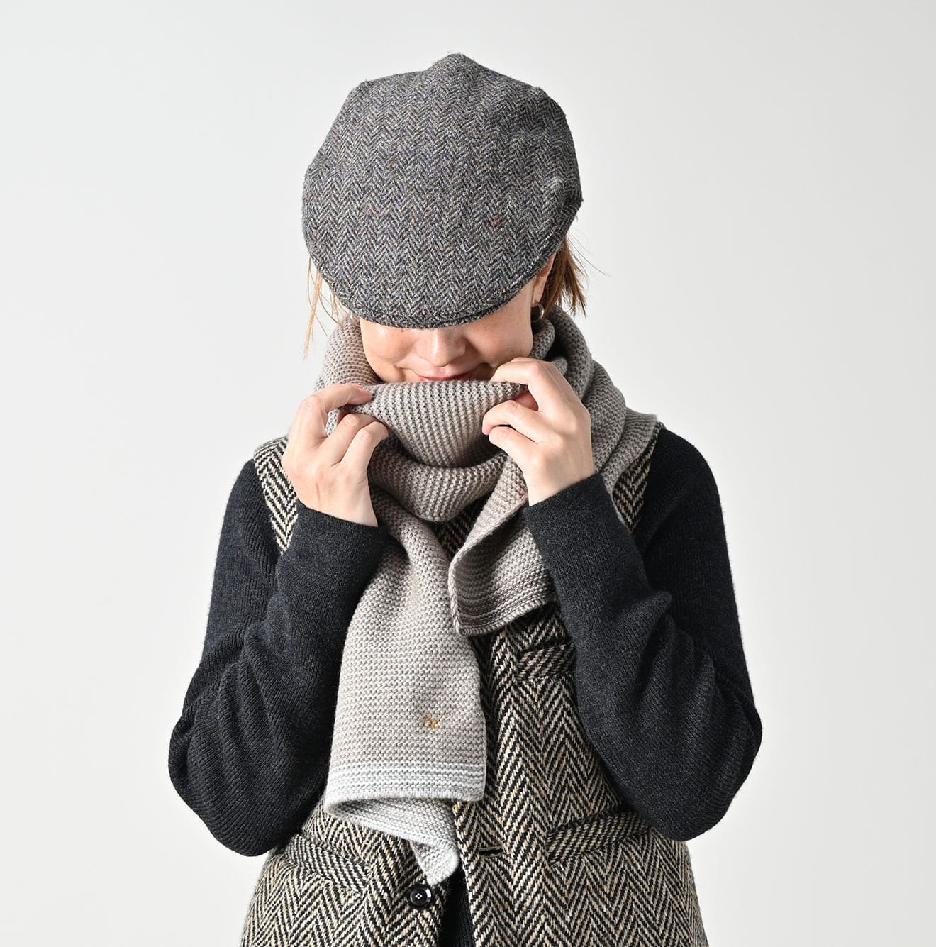 45R Yak Merino Muffler - Image 8