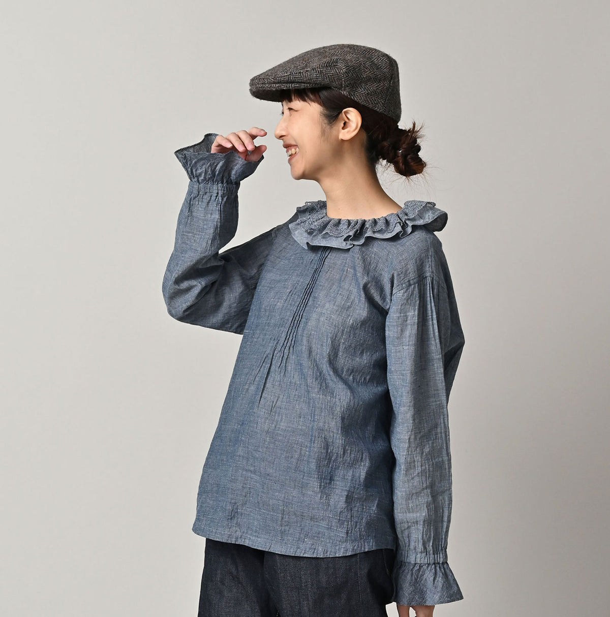 45R Ai Indigo Dungaree Khadi Frilled Collar Blouse