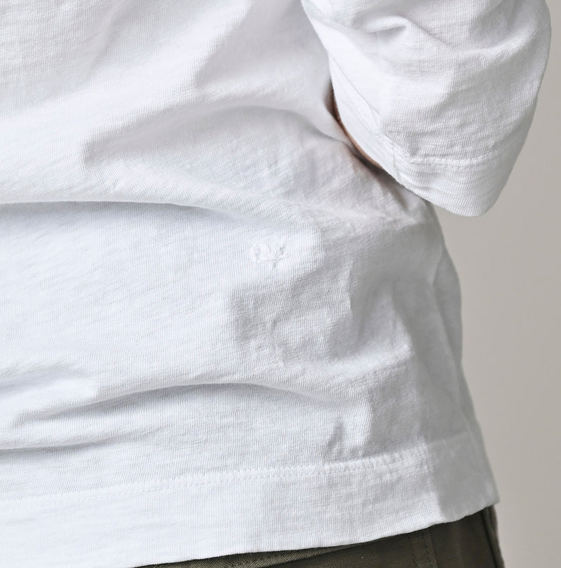 Futatabi Hacci Embroidery Square T-shirt