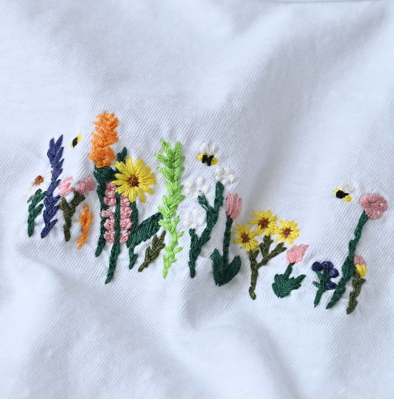 Futatabi Hacci Embroidery Square T-shirt