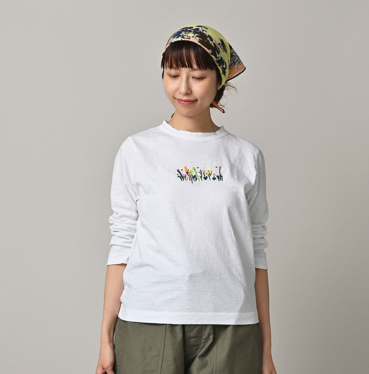 Futatabi Hacci Embroidery Square T-shirt