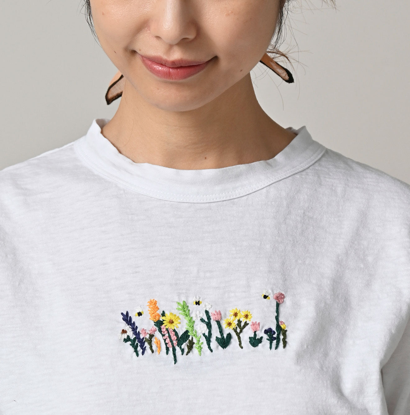 Futatabi Hacci Embroidery Square T-shirt