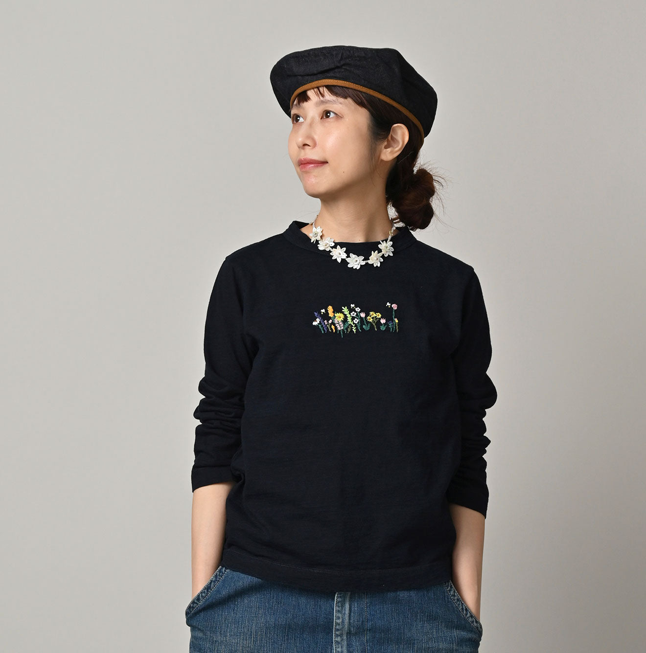 Futatabi Indigo Hacci Embroidery Square T-shirt