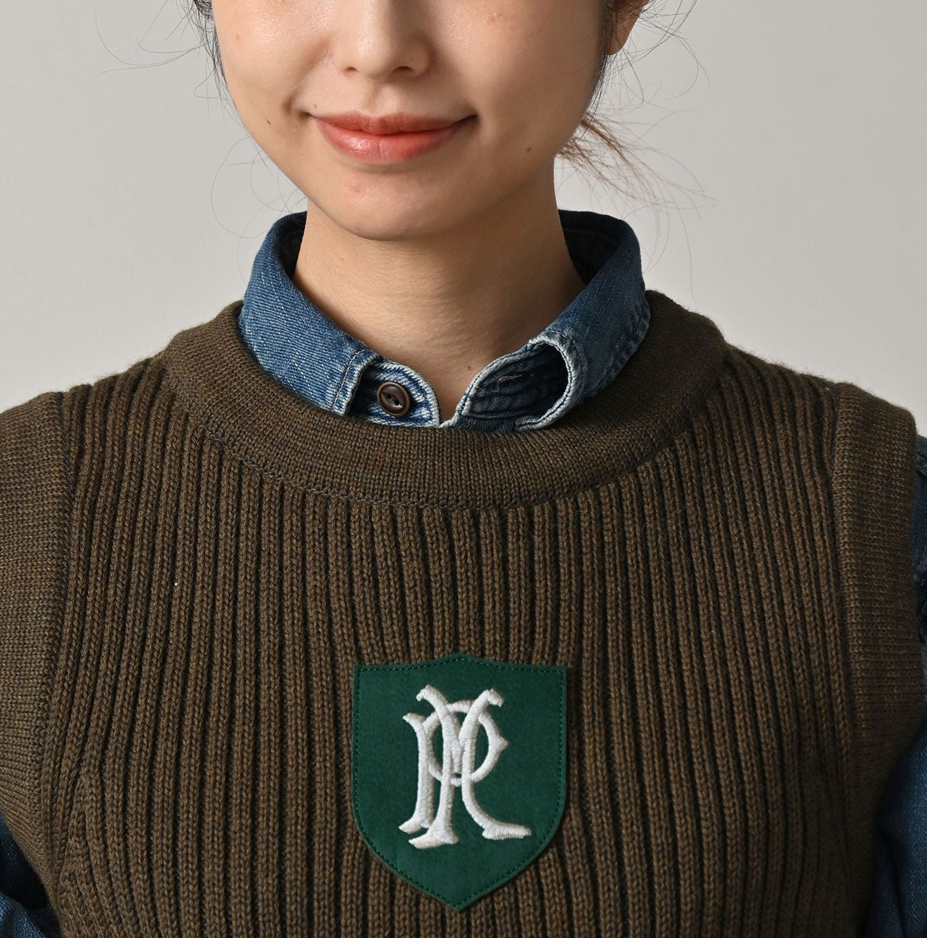 Futatabi US Wool Iroiro Patch Vest