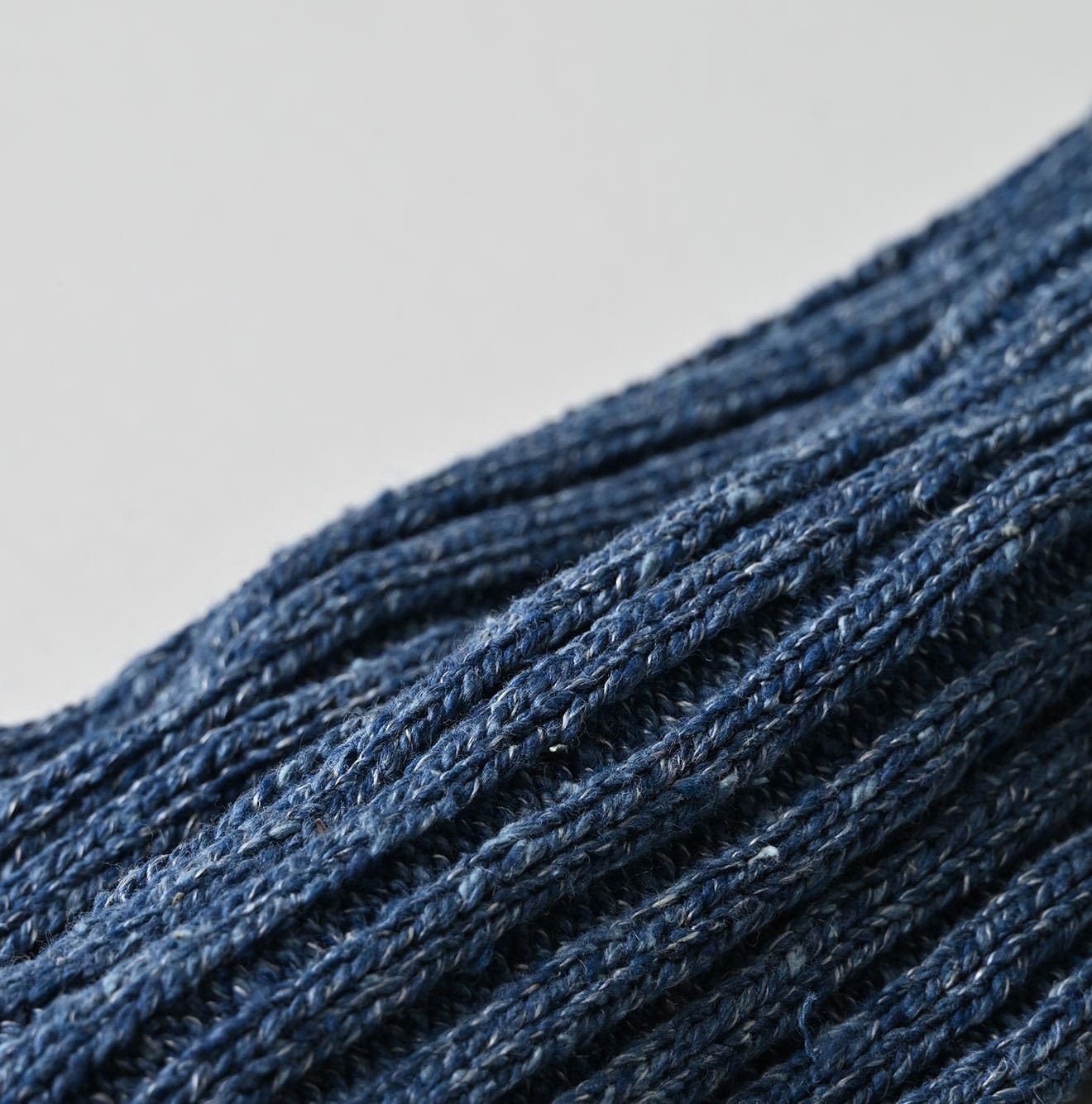 45R ONEONE Treasure Low-Gauge Blue Socks (Top-dyed)