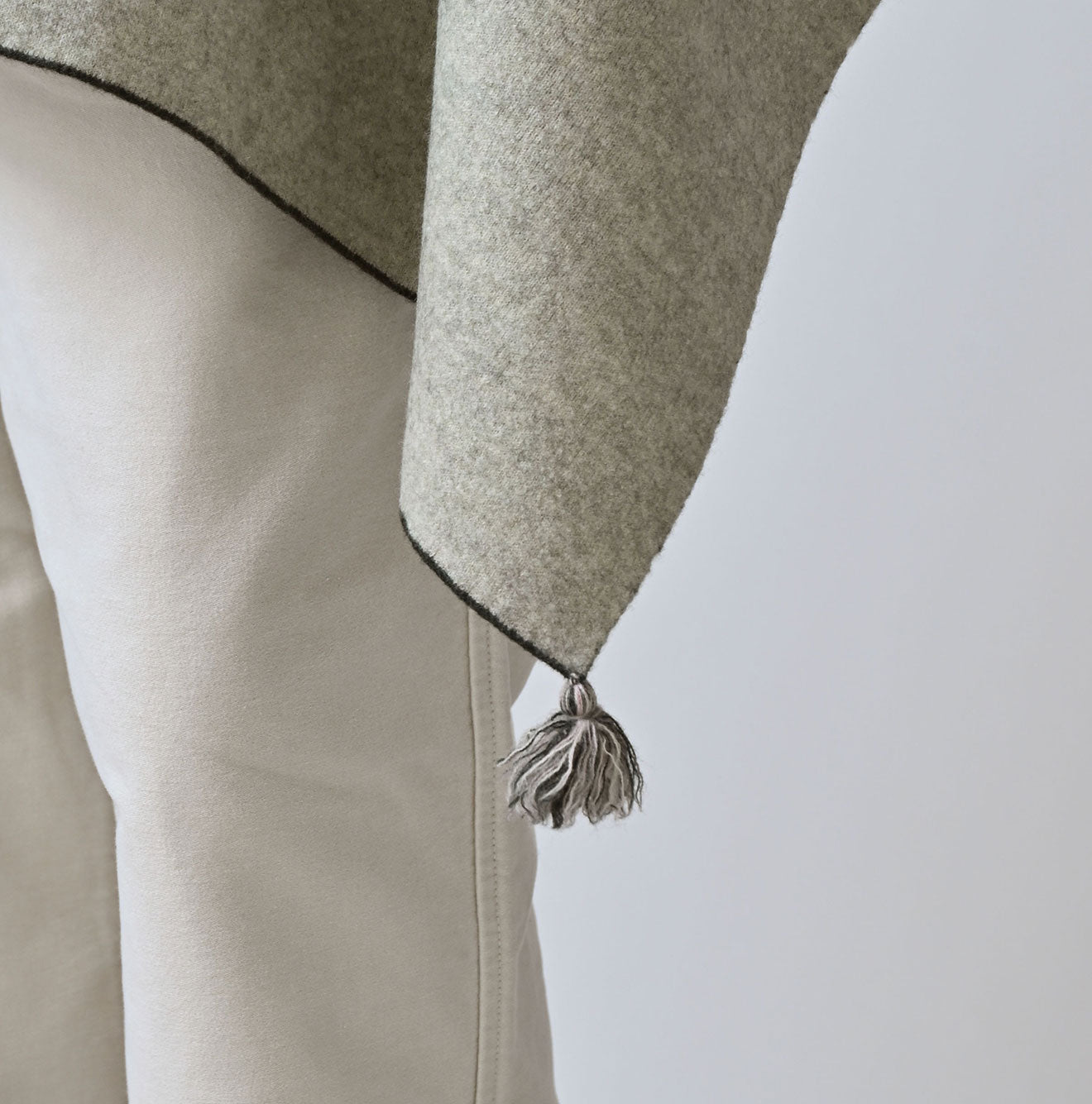 45R Float Double-sided Poncho - Image 7