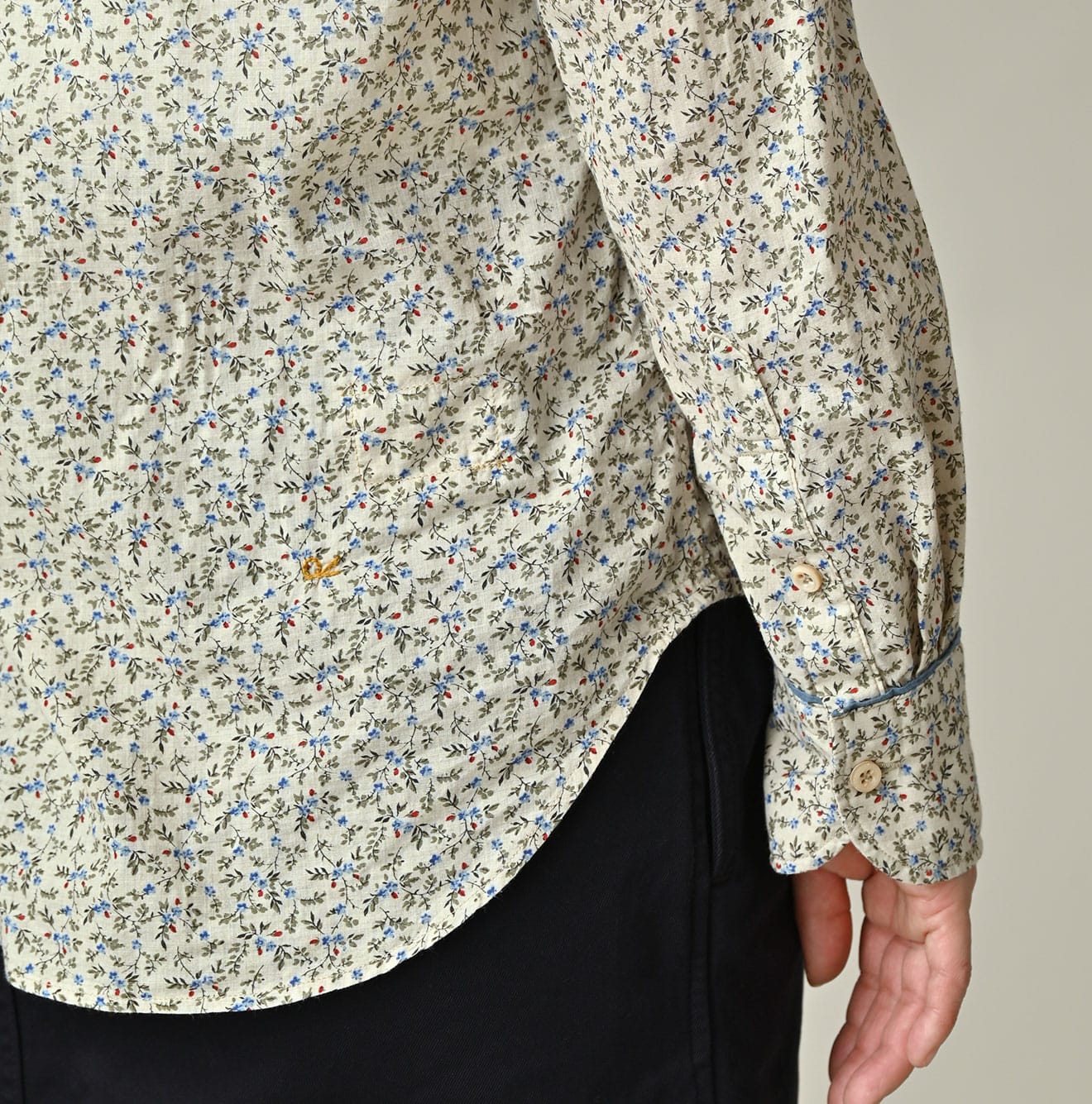 45R Ivy Flower Frilled Blouse