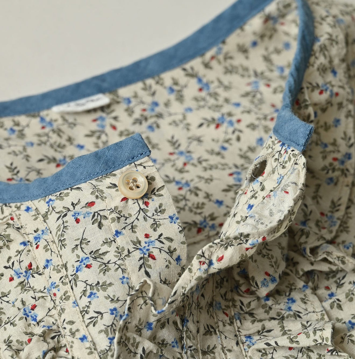 45R Ivy Flower Frilled Blouse