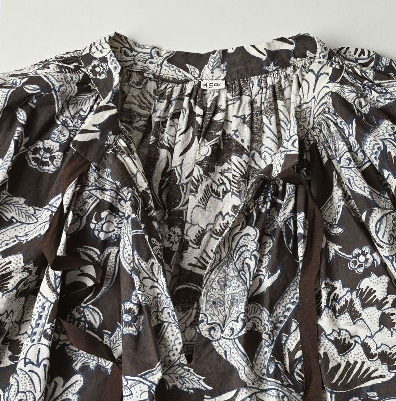 45R Khadi Flower Sarasa Chouchou Smocking Blouse - Image 15