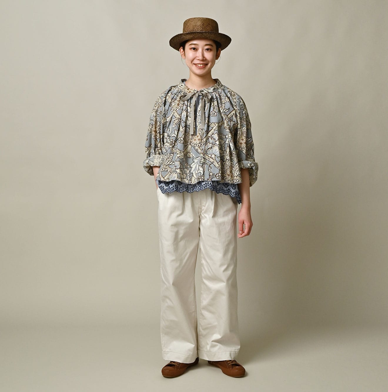 45R Khadi Flower Sarasa Chouchou Smocking Blouse - Image 4