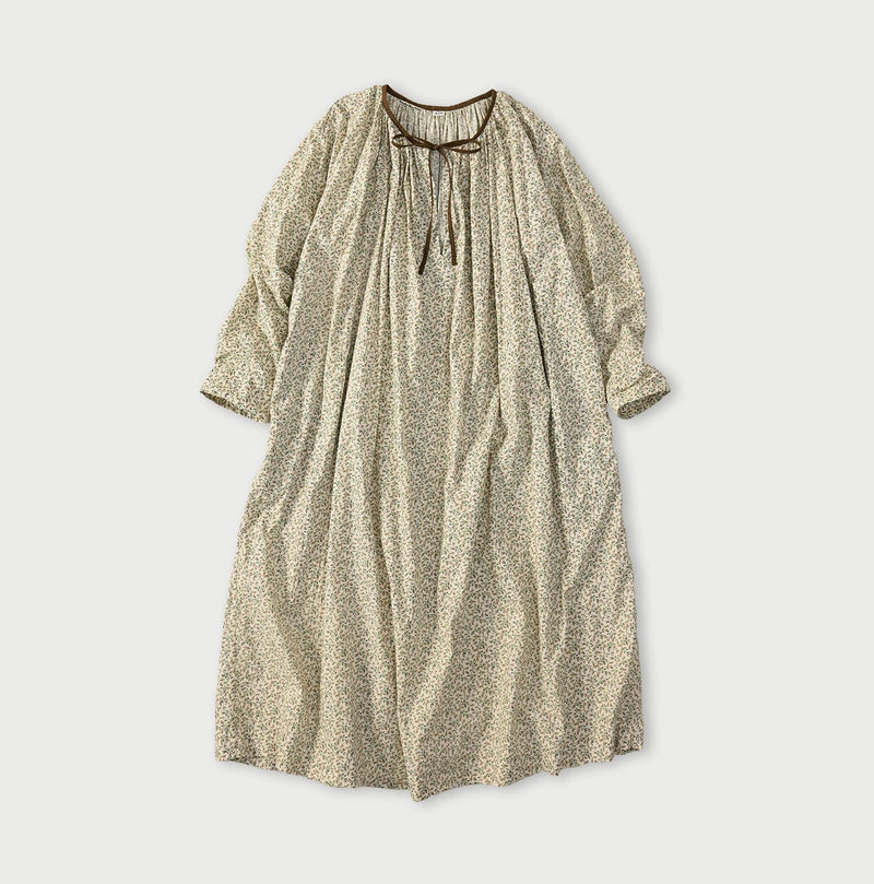 45R Ivy Flower Smocking Dress