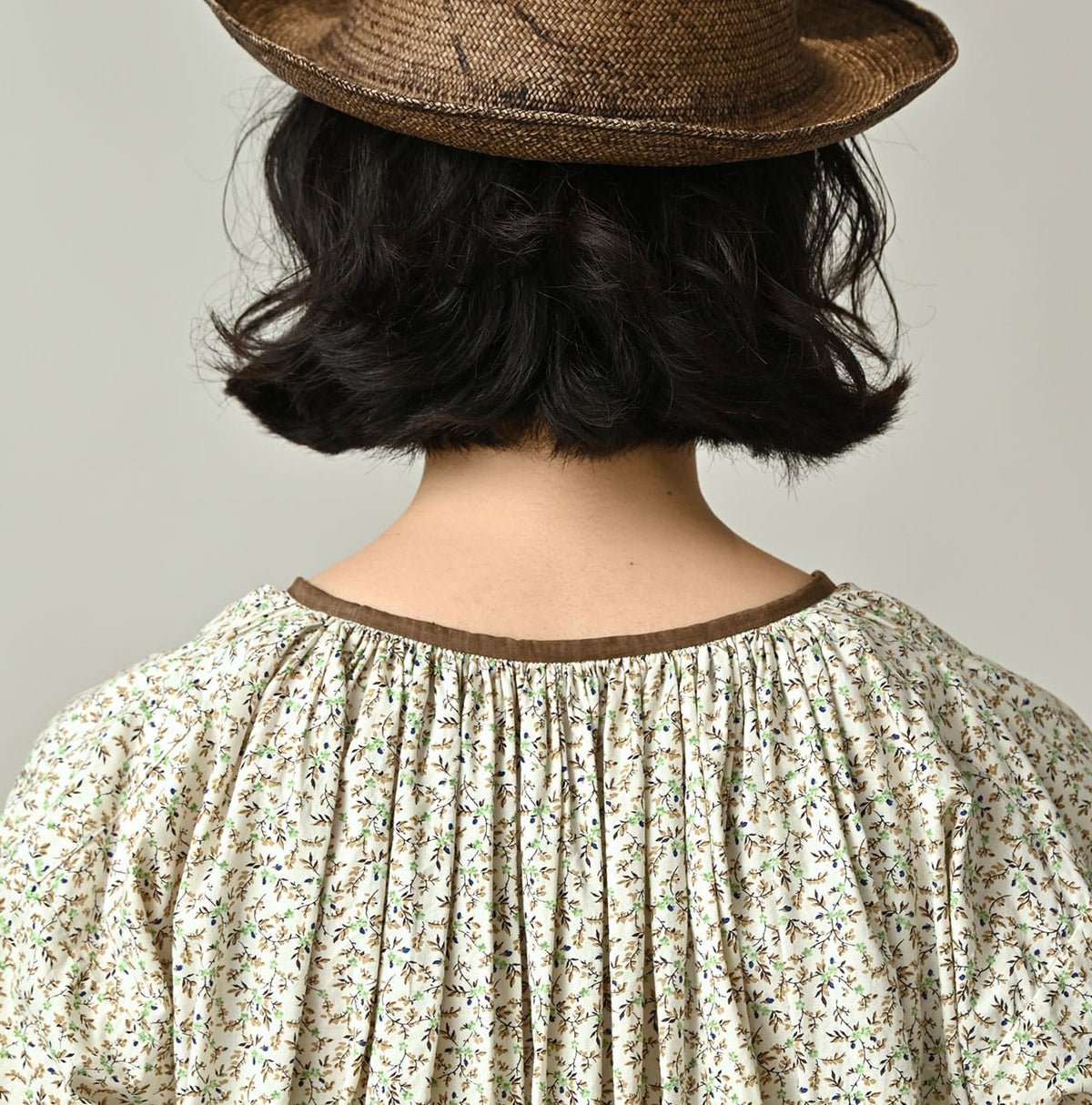 45R Ivy Flower Smocking Dress