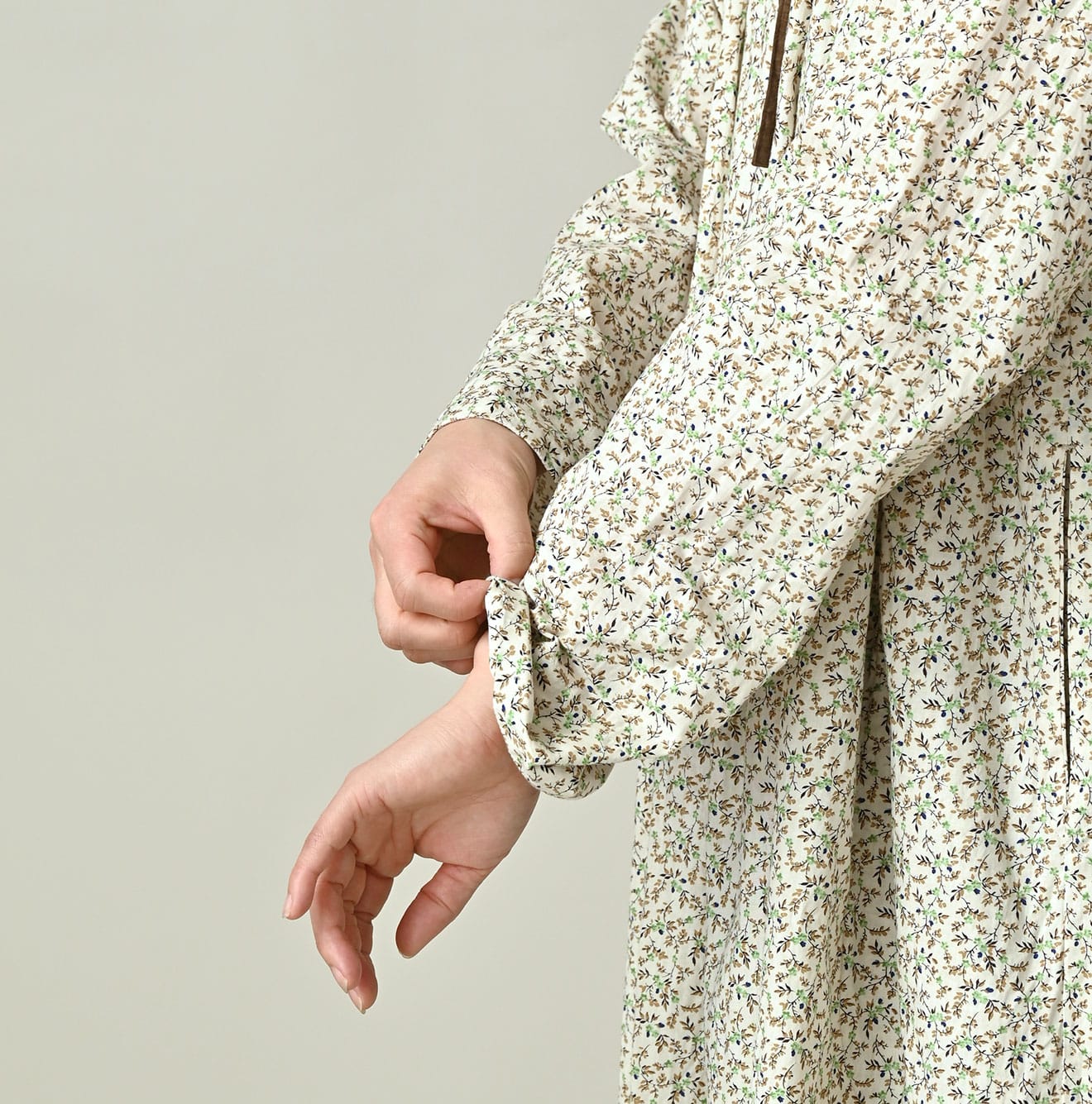 45R Ivy Flower Smocking Dress