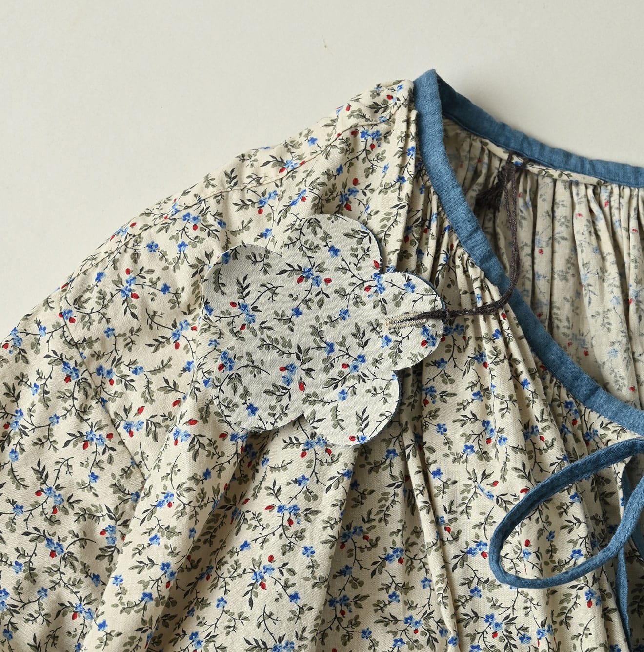 45R Ivy Flower Smocking Dress