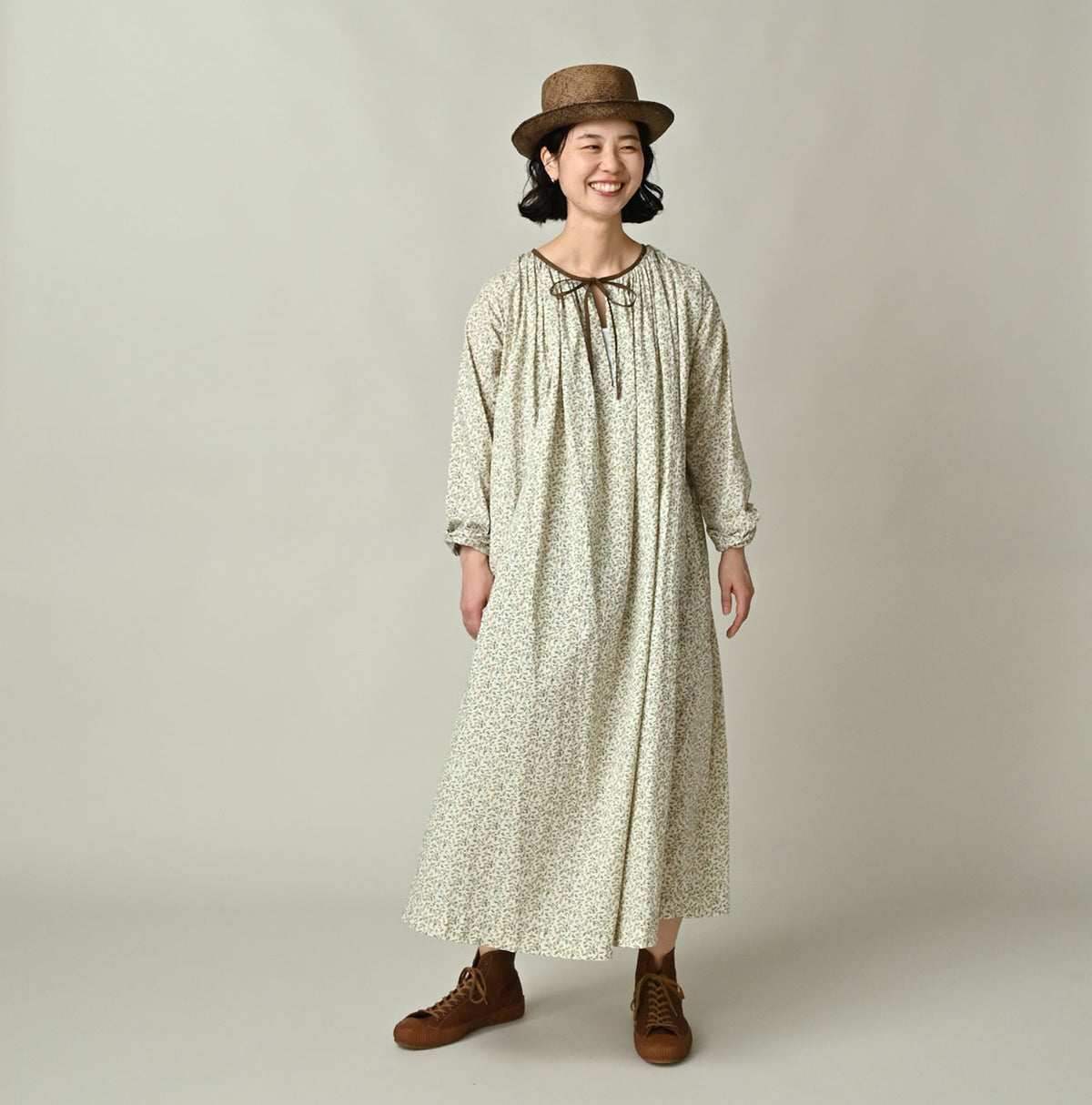 45R Ivy Flower Smocking Dress