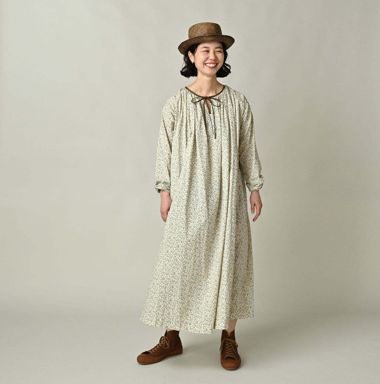 45R Ivy Flower Smocking Dress