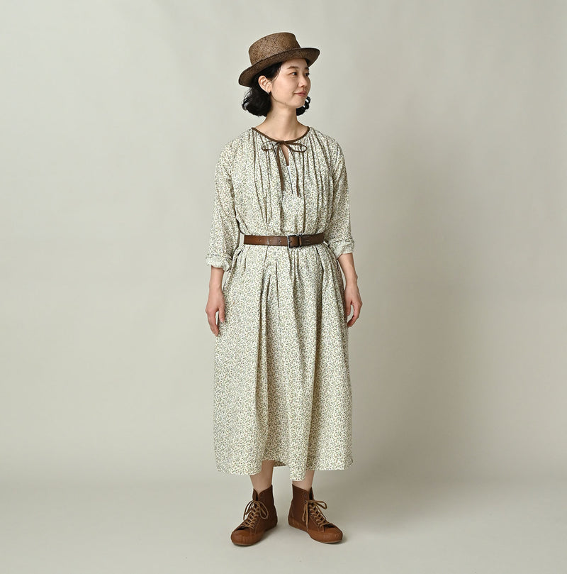 45R Ivy Flower Smocking Dress - Image 3