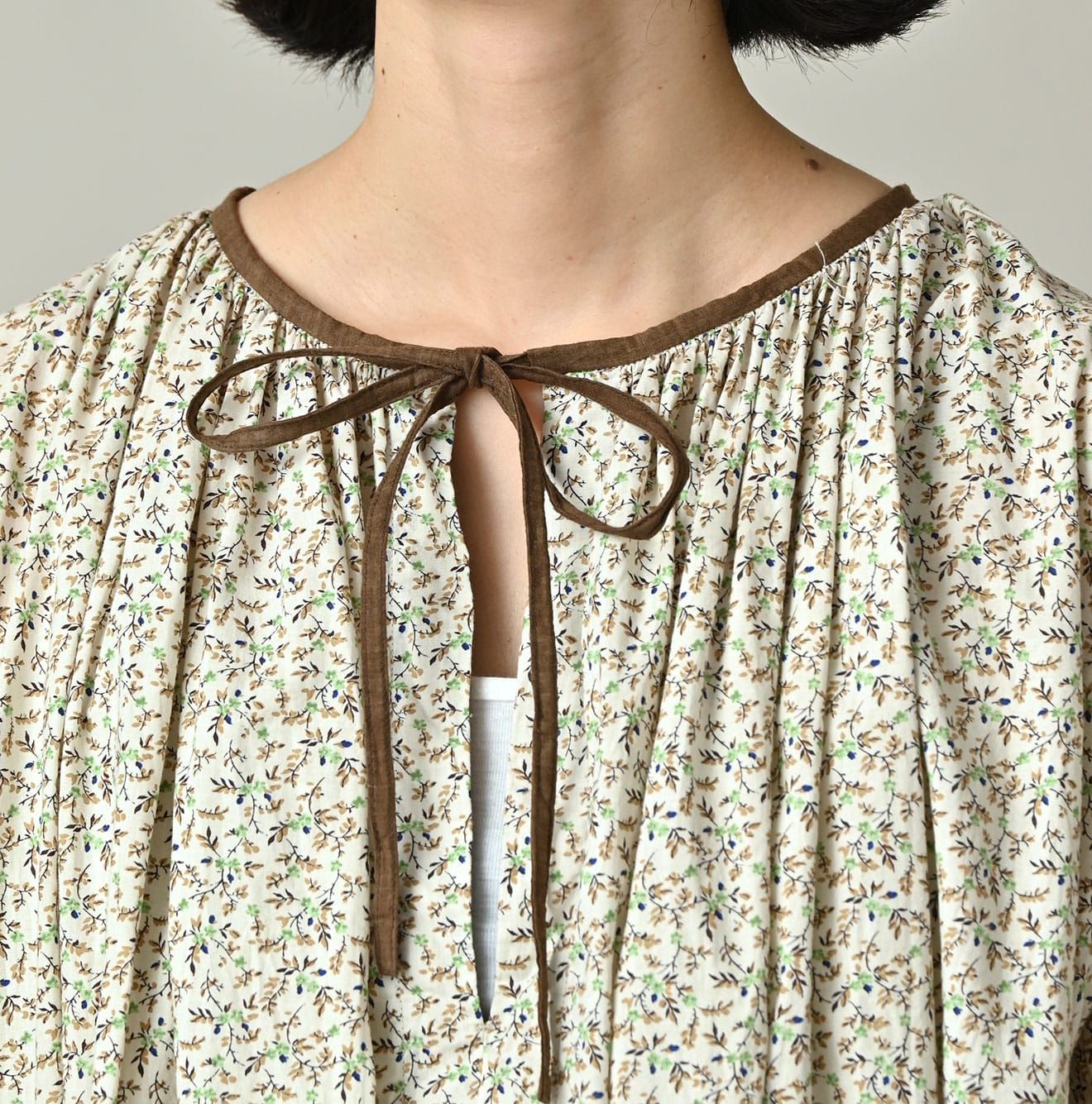 45R Ivy Flower Smocking Dress