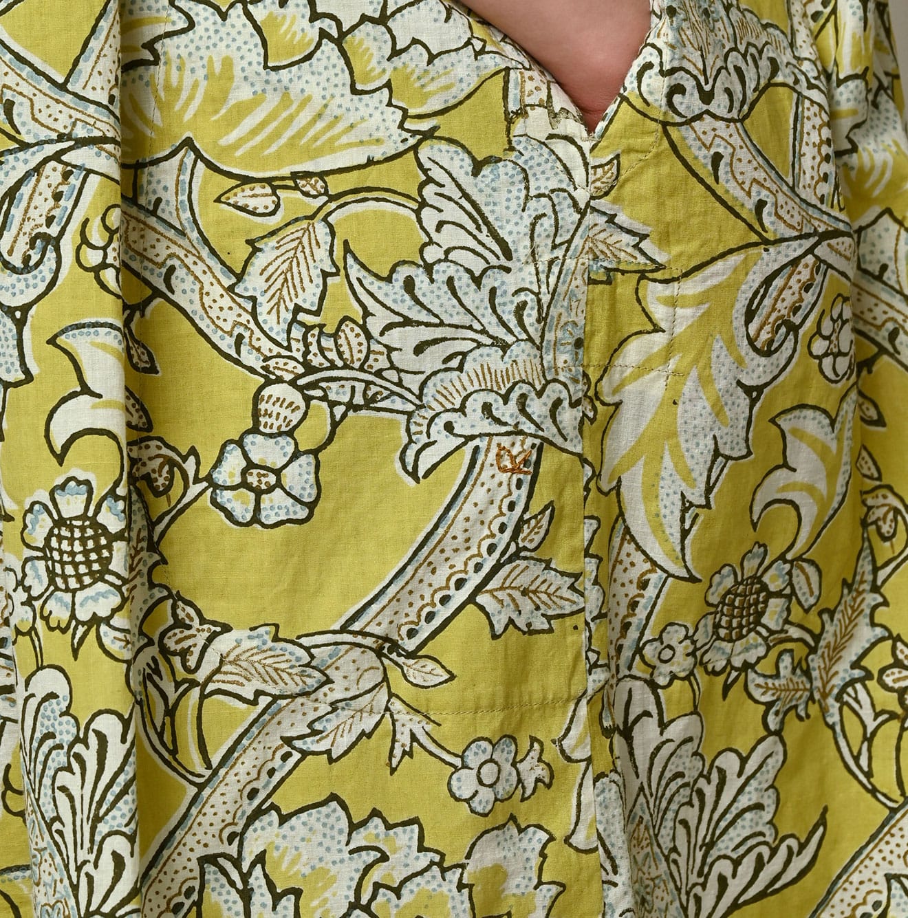 45R Khadi Flower Sarasa Chouchou Smocking Dress