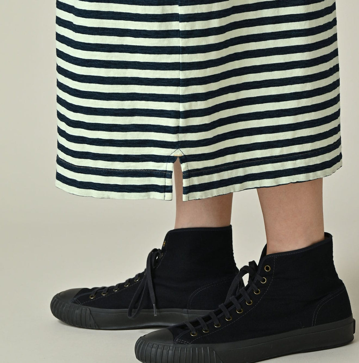 45R Indigo Stripe Puff Sleeve Dress