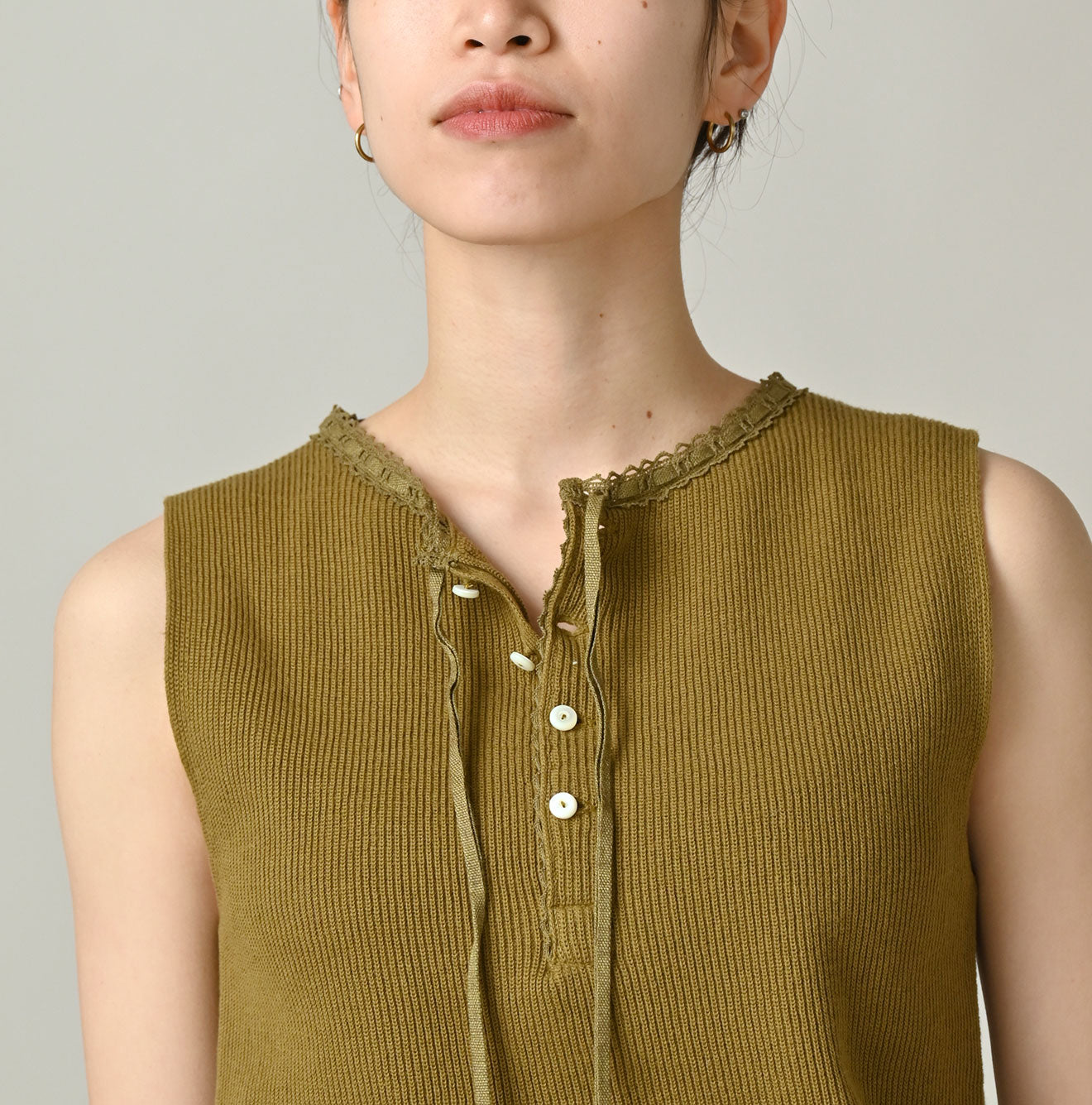 Rib Knit-sewn Camisole - Image 10