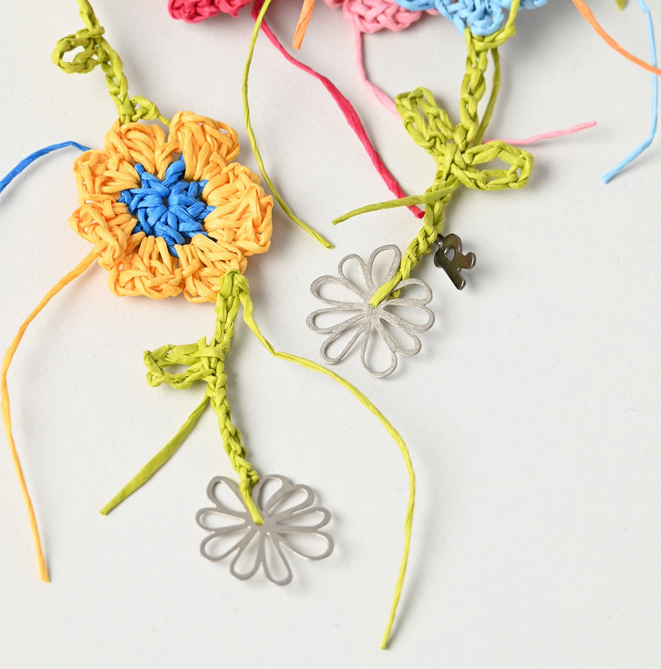 45R Crochet Flower Necklace