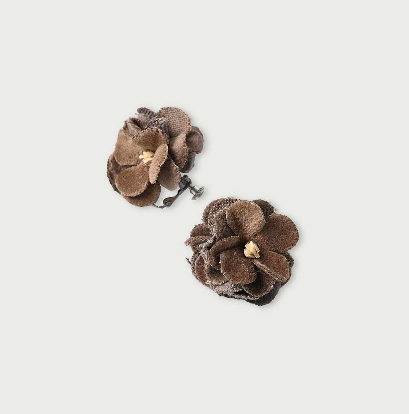 45R Flower Earrings