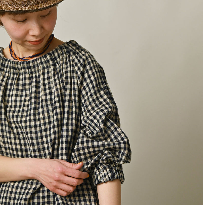 45R Indigo Doublecloth Shirring Blouse - Image 8