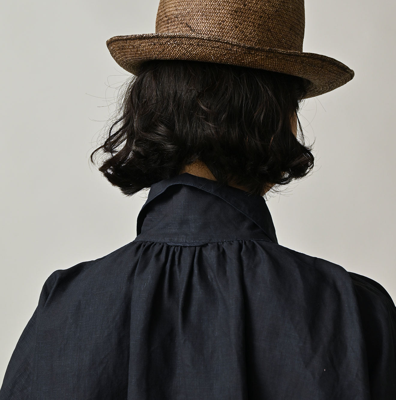 Indigo 60 Linen Smock Shirt - Image 9