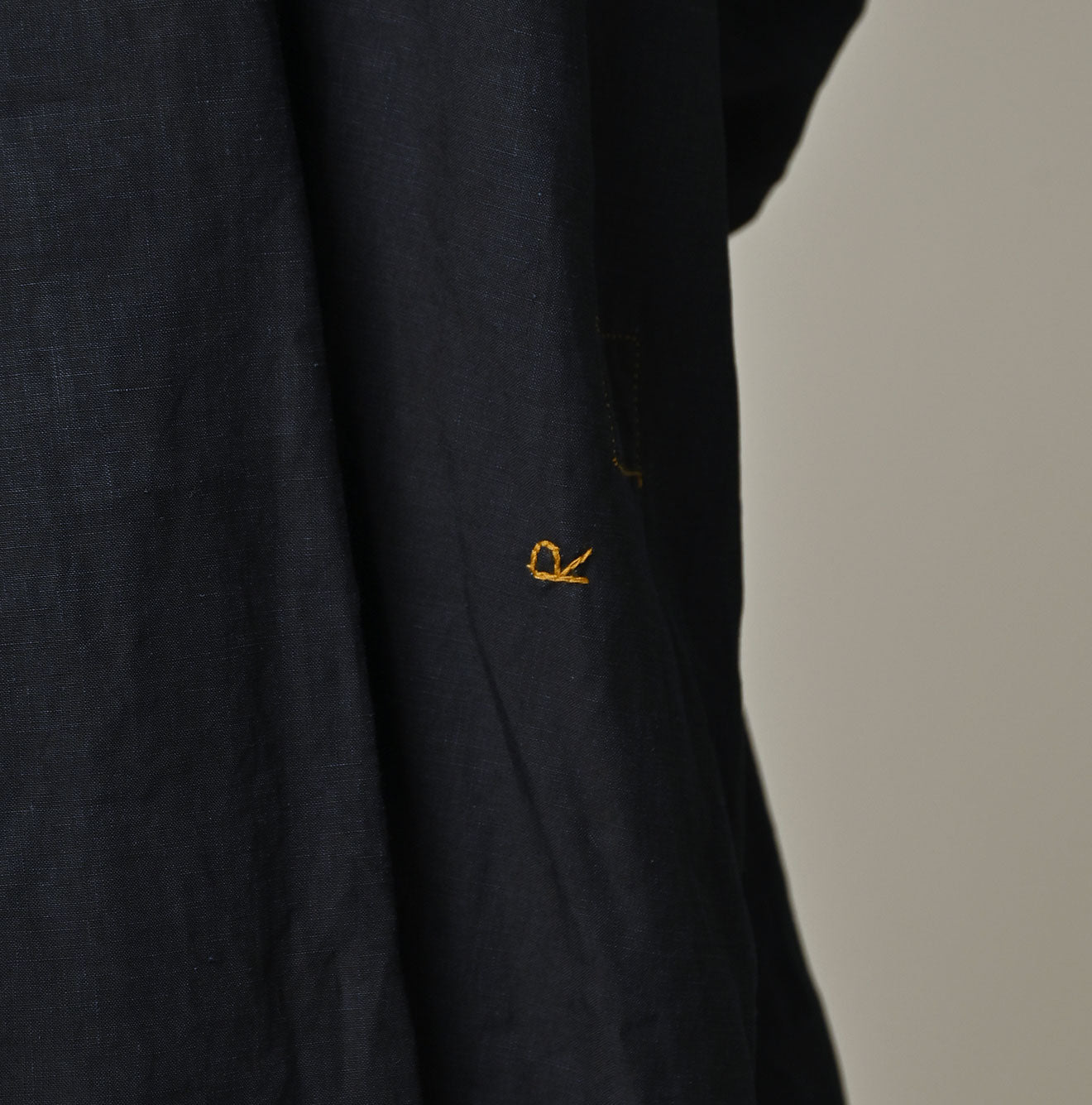 Indigo 60 Linen Smock Shirt - Image 10