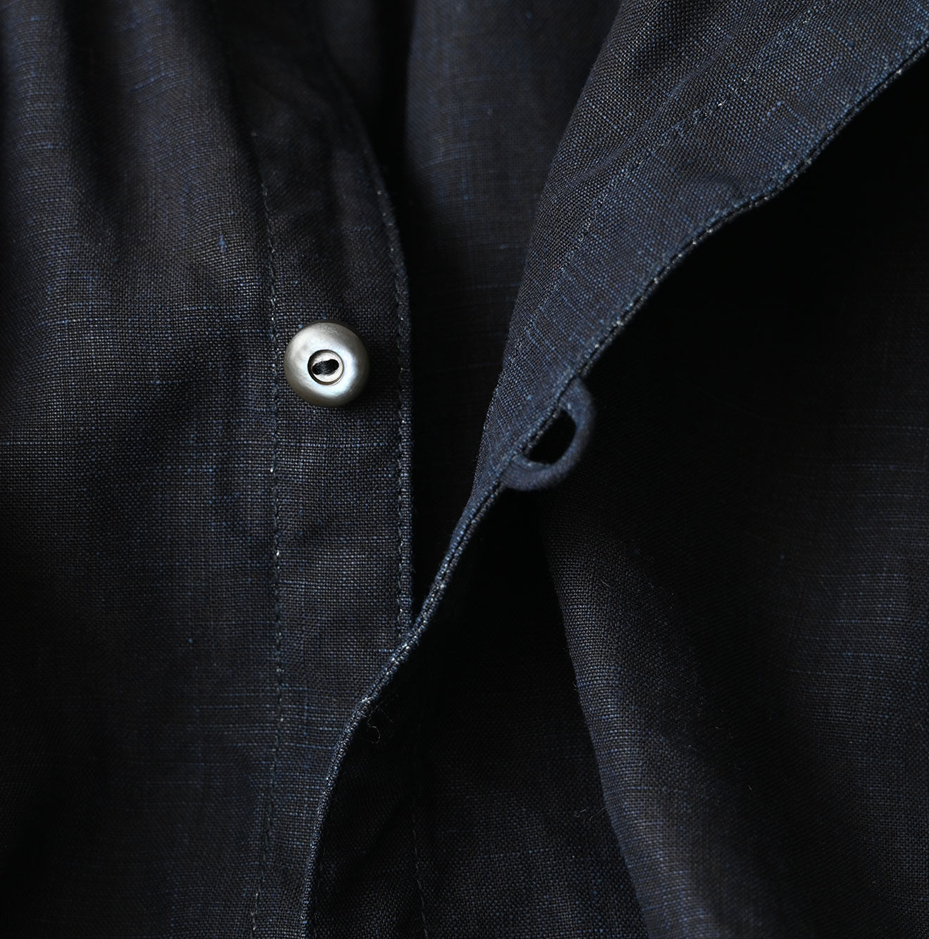 Indigo 60 Linen Smock Shirt - Image 15