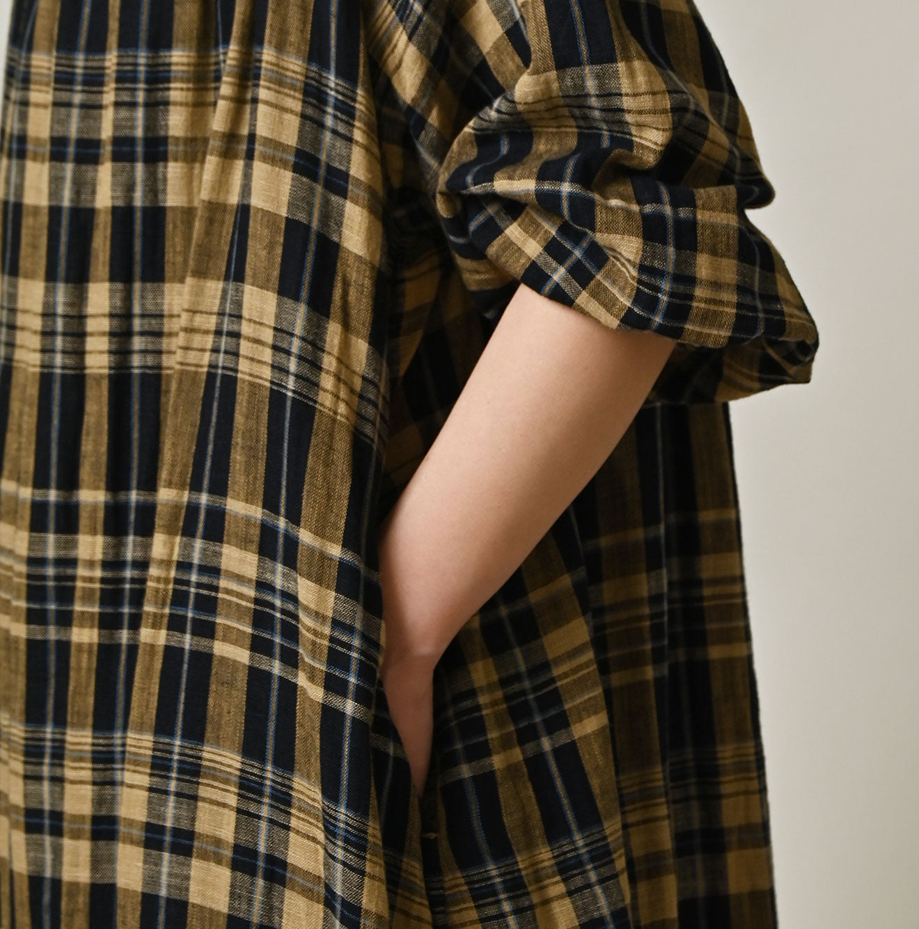 45R Indigo Doublecloth Shirring Dress - Image 8