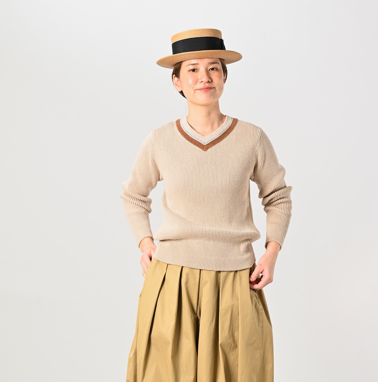 45R Beige Tilden Knit-sewn Sweater