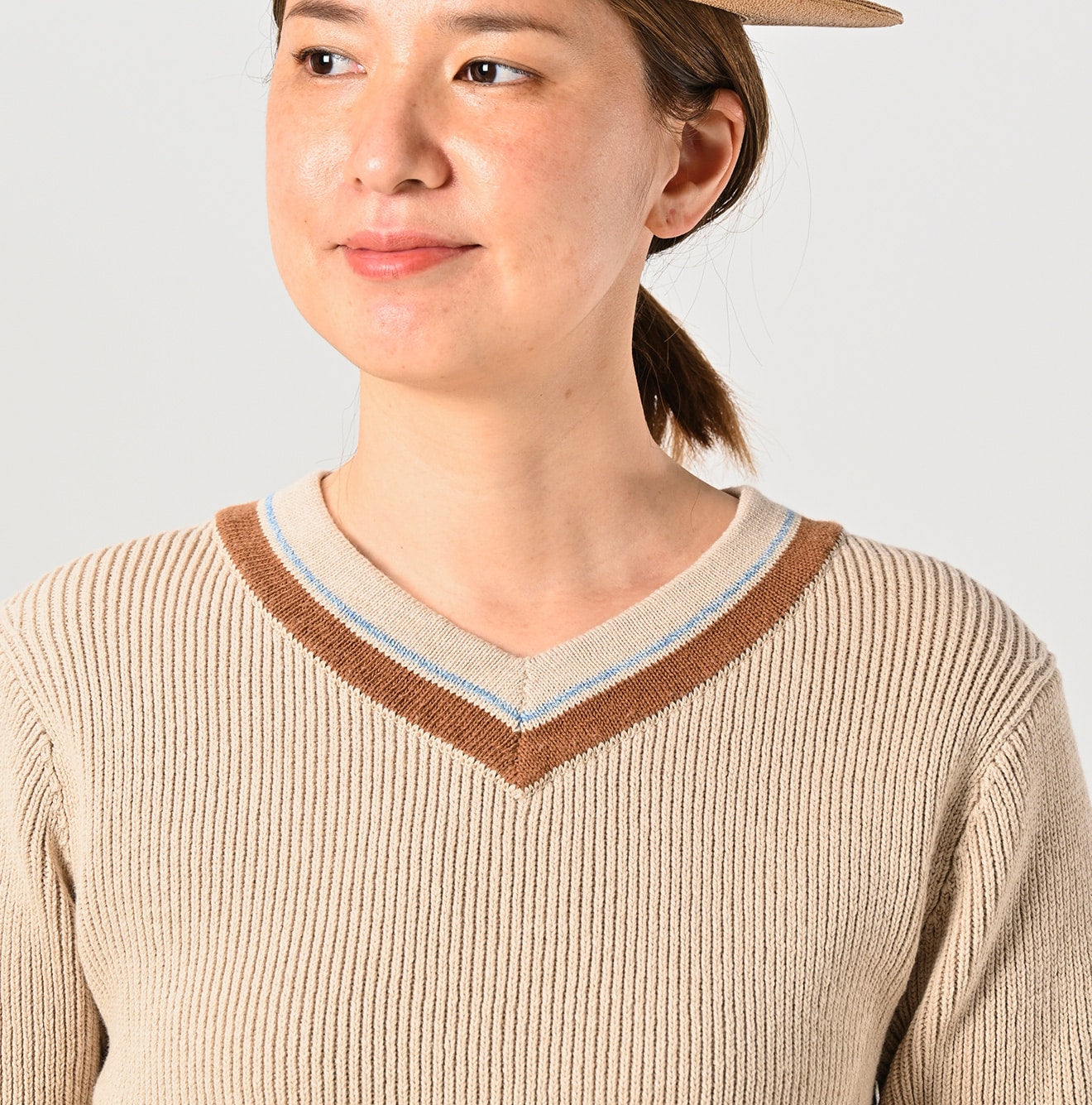 45R Beige Tilden Knit-sewn Sweater