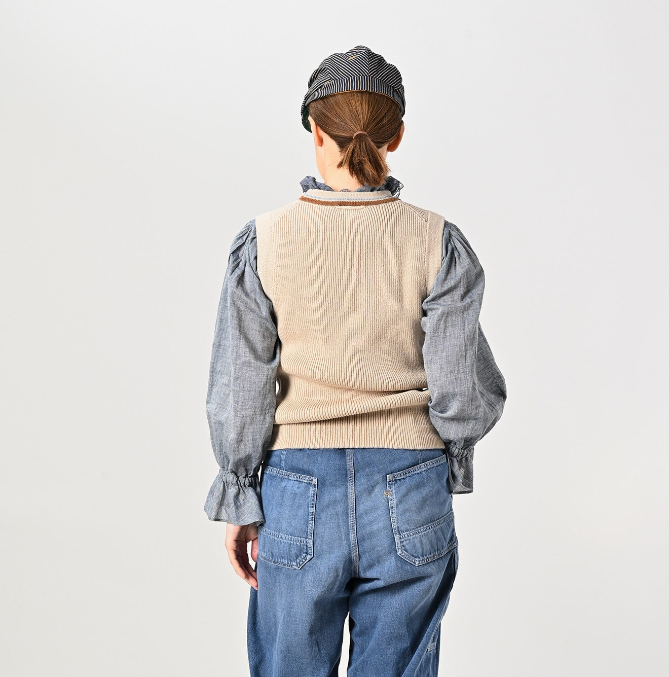 45R Beige Tilden Knit-sewn Vest