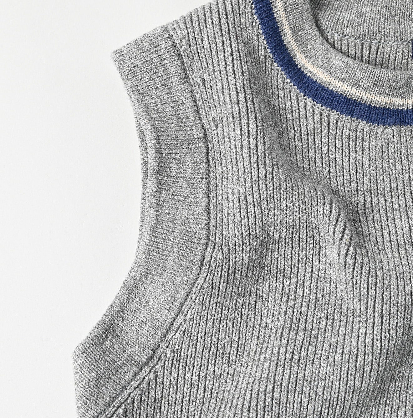 45R Gray Top Tilden Knit-sewn Vest