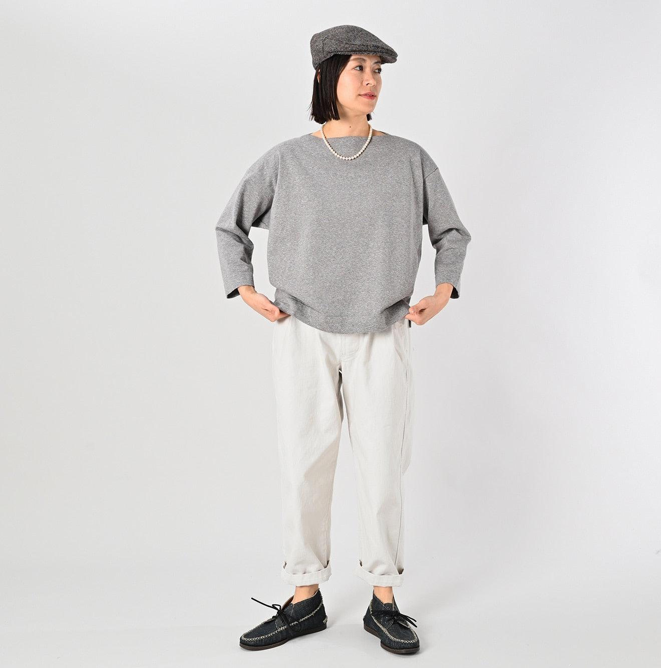 45R Gray Knit-sewn Square Top