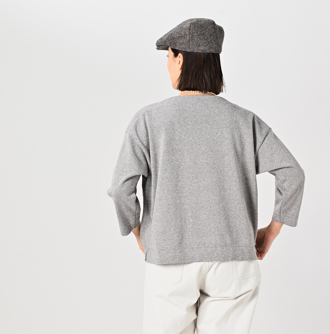 Gray Knit-sewn Square Top - 45R by 45rpm studio