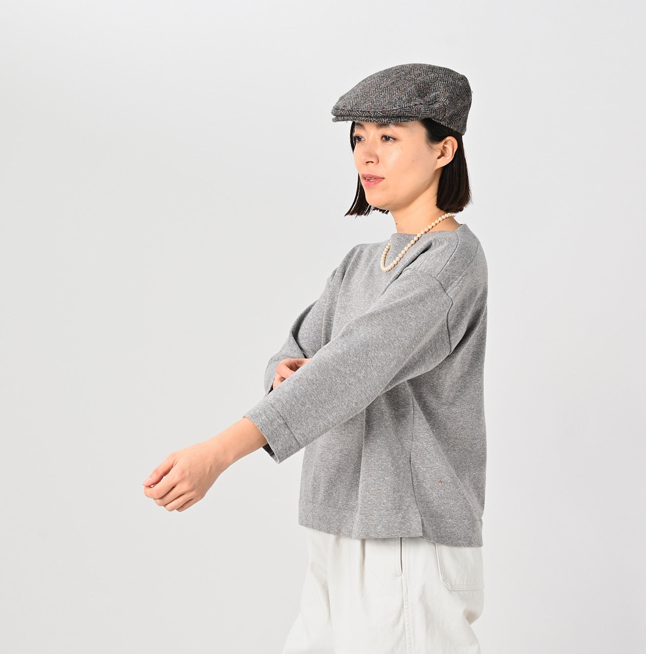 Gray Knit-sewn Square Top - 45R by 45rpm studio