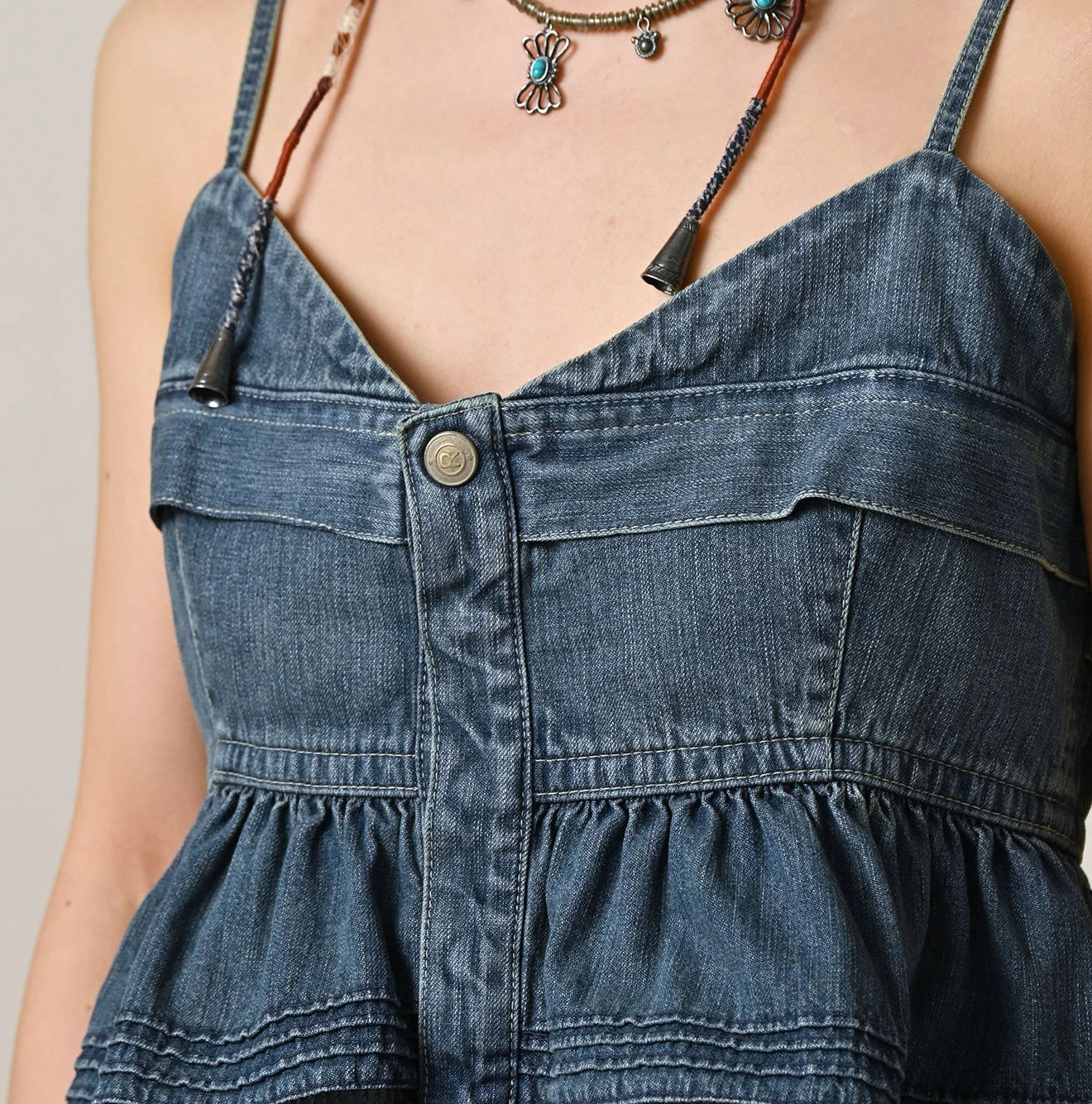 Mugihiko Denim Tiered Frill Camisole | 45R Official Online Store
