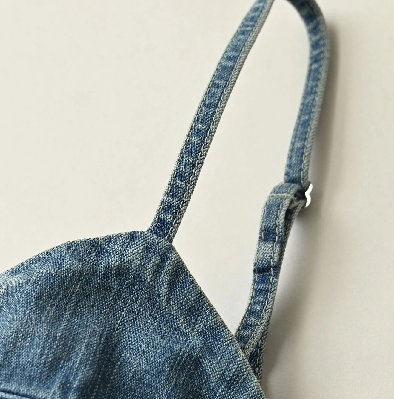 Mugihiko Denim Tiered Frill Camisole | 45R Official Online Store
