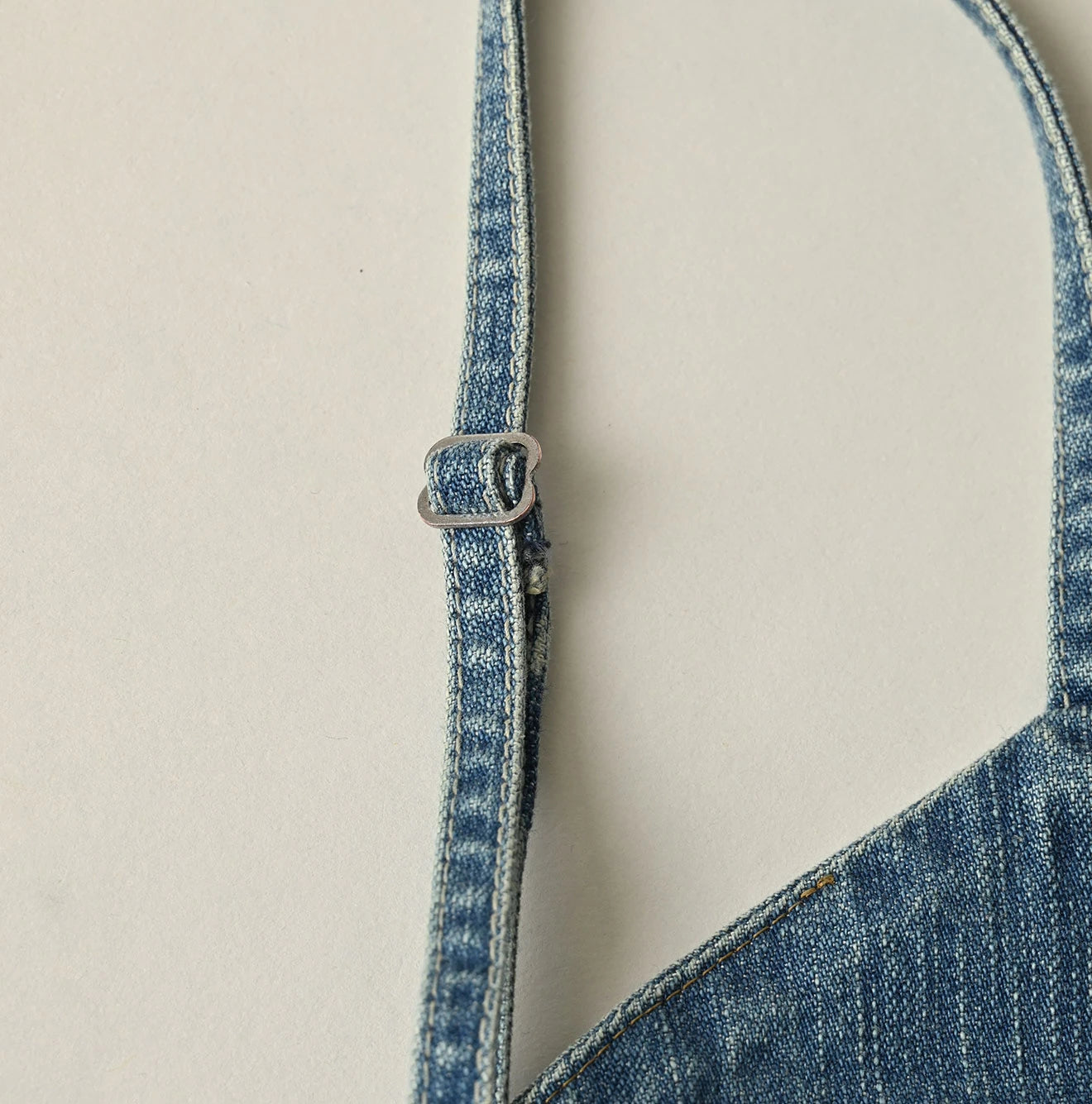 Mugihiko Denim Tiered Frill Camisole | 45R Official Online Store