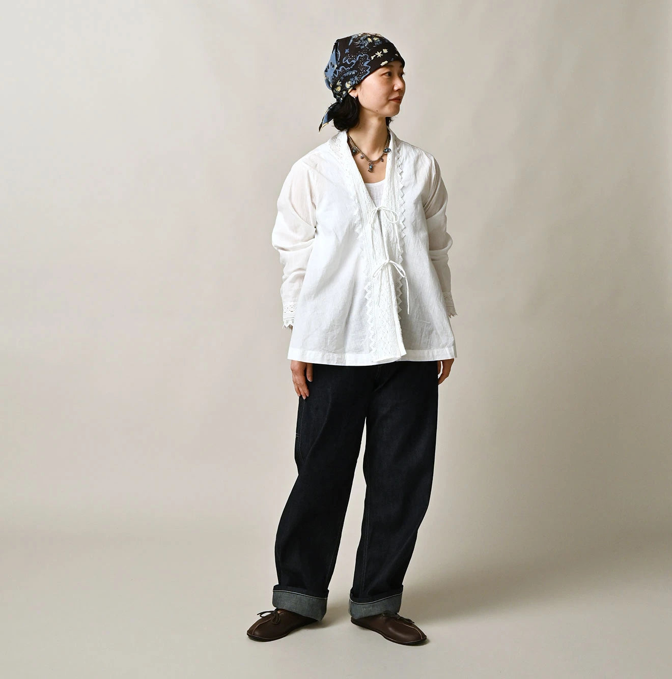 45R Khadi Lace Cache-Coeur (White) - Image 2