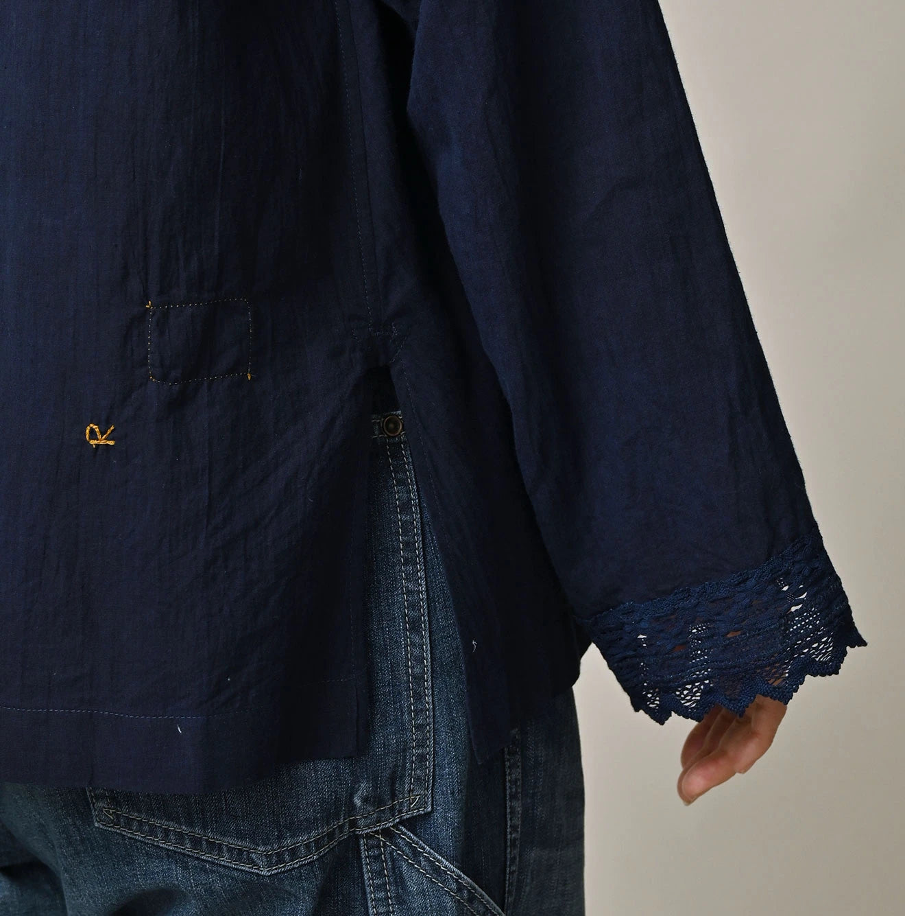 45R Ai Indigo Khadi Lace Cache-Coeur - Image 8